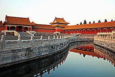 《问题小魔女》NS＆PS4版预购10月13日开启 华丽横版动作射击